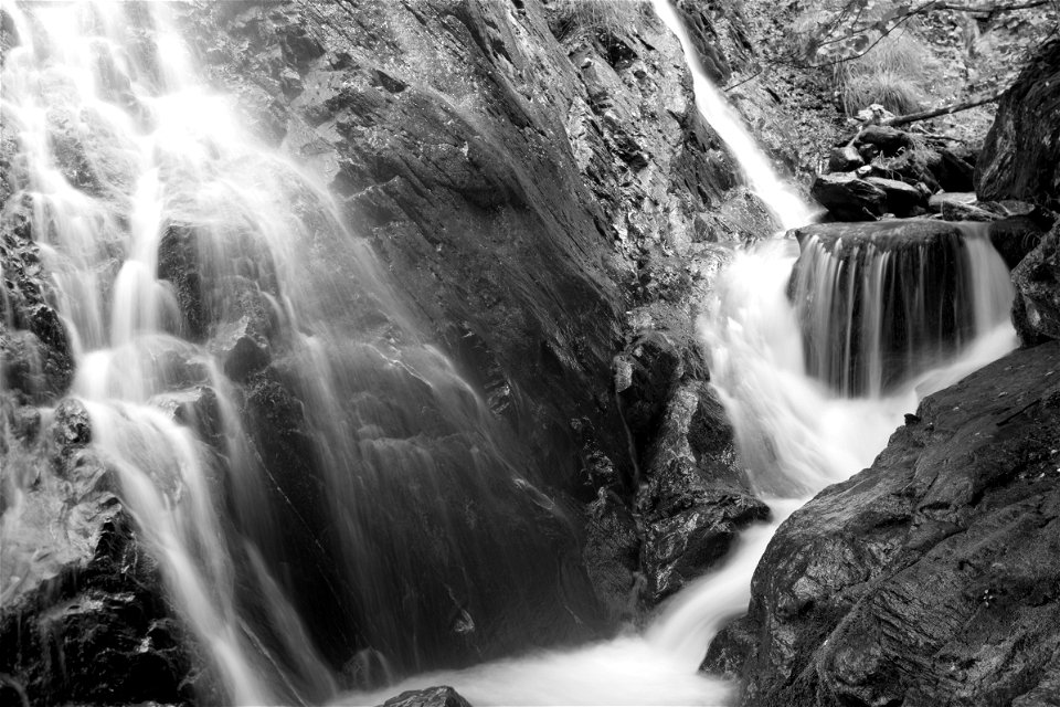 Mountain water scene