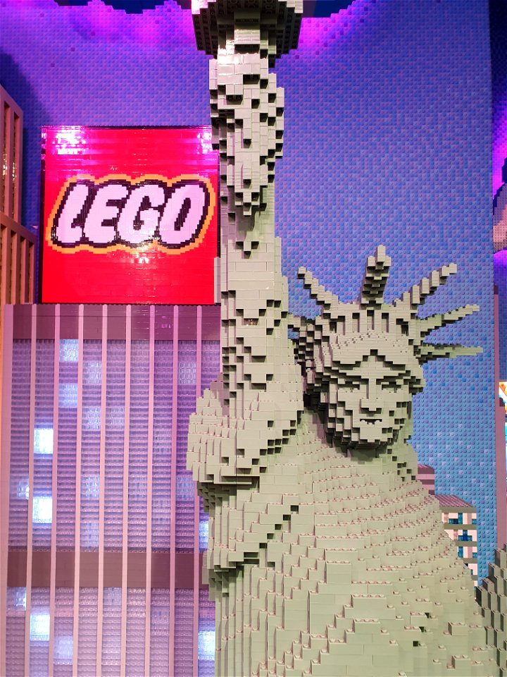 LEGO