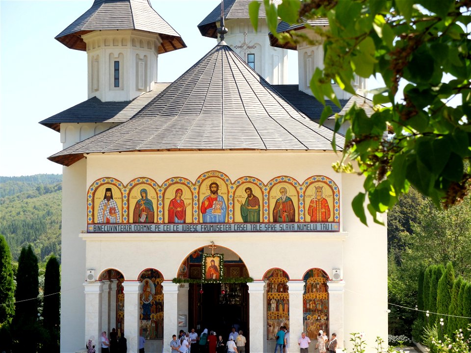 Manastirea_Sihastria2015_0809_104434