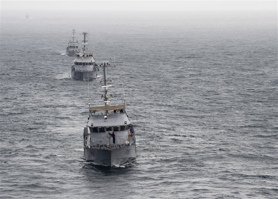 210810-N-LK647-0076