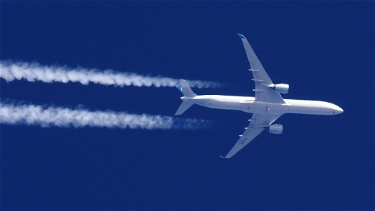 Airbus A350-1041 B-LXB Cathay Pacific - Frankfurt to Hong Kong (33200 ft.)