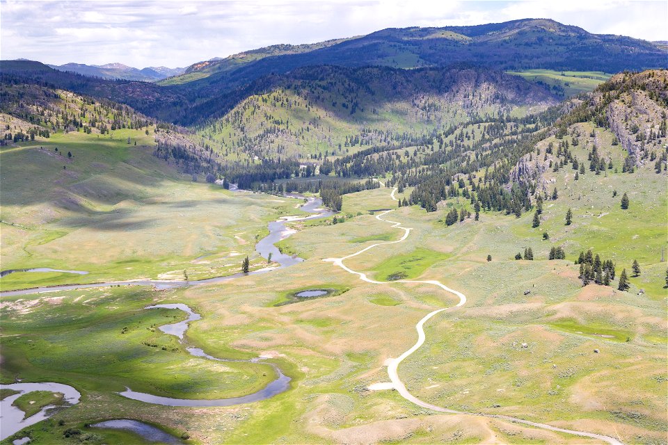 Yellowstone flood event 2022: Slough Creek and Slough Creek Road (after 2)