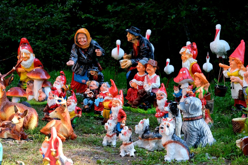 Garden Figurines