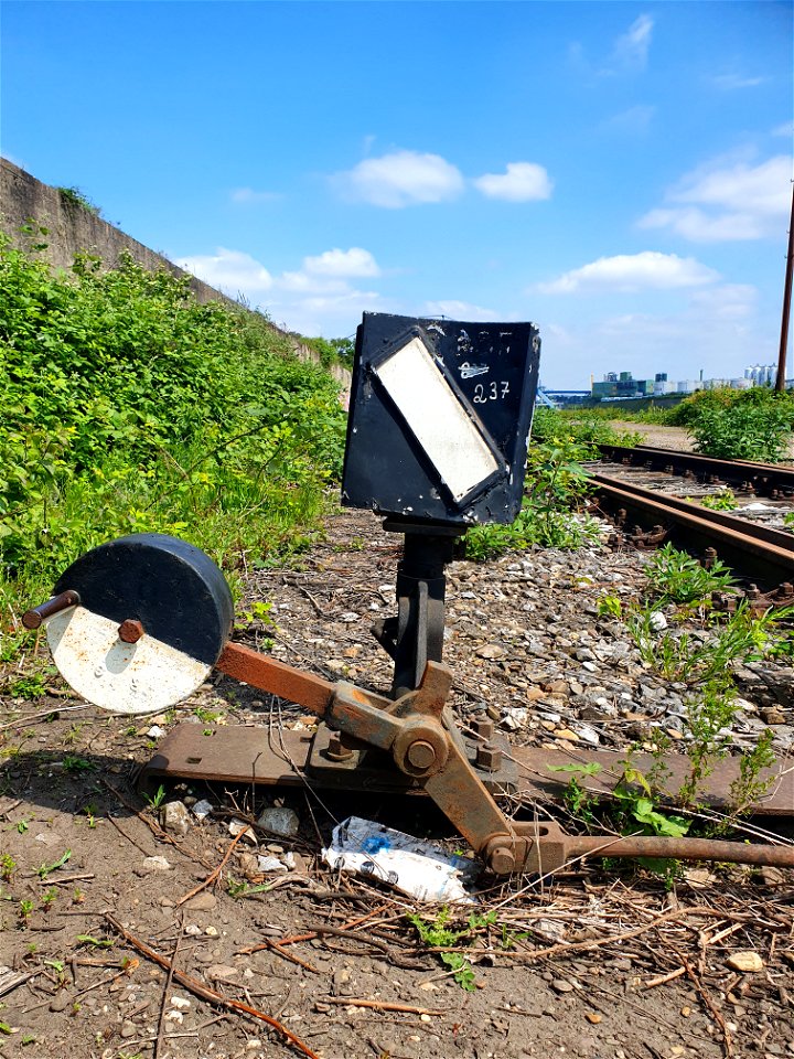 neusser lagerhaus gesellschaft ag urbex