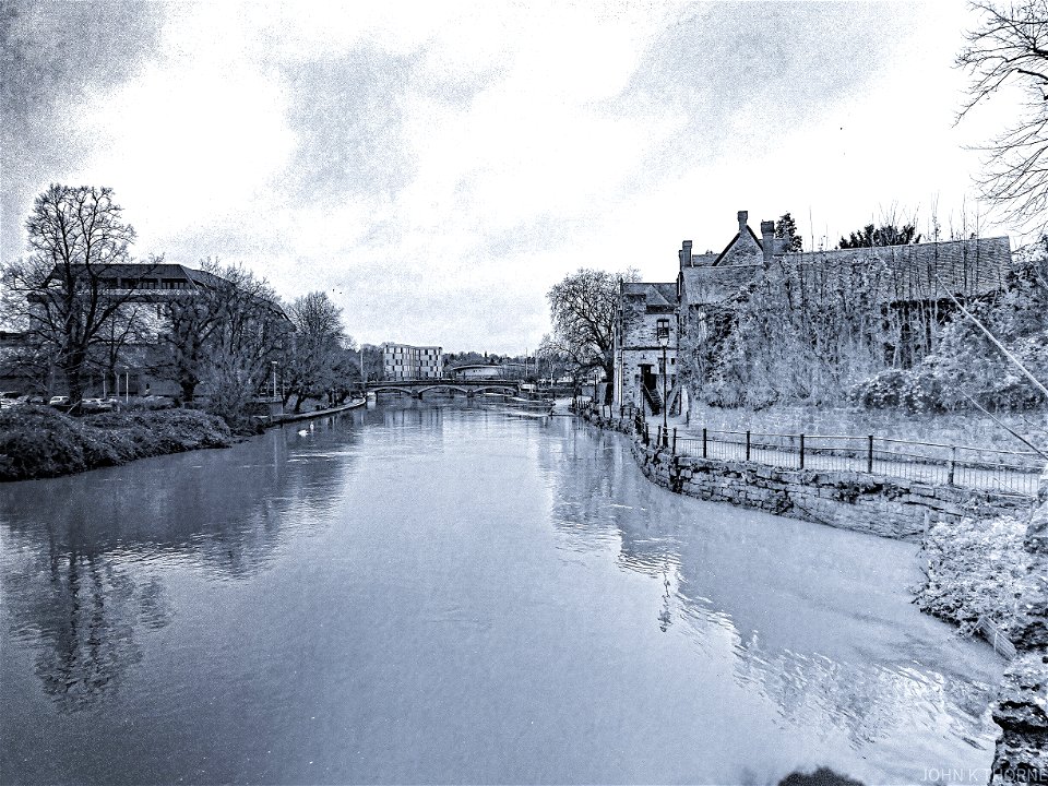 River Medway Maidstone Reduced Pixels