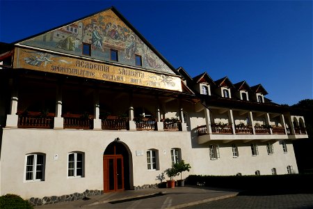 Sambata_monastery_mo2018_0826_083345