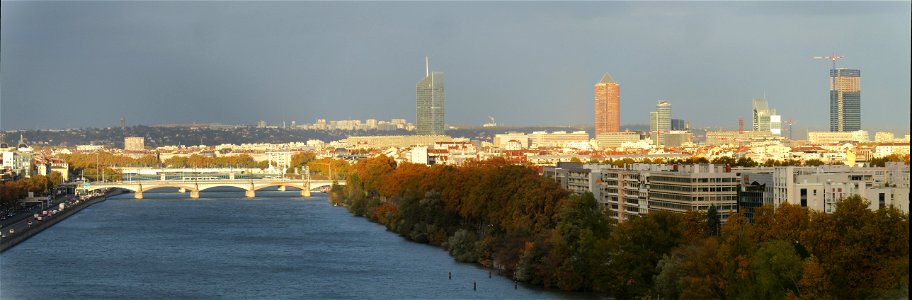 202211_0328 - 202211_0330