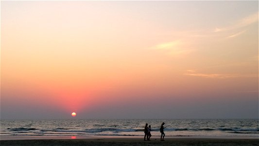 Plage de Goa au coucher du soleil