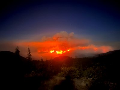 CdrCrkFire3 FromWolfMtn_USFSbyMikeWaugh 220910