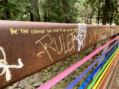 Trash and vandalism at Umpqua Hot bsprings on the Umpqua National Forest