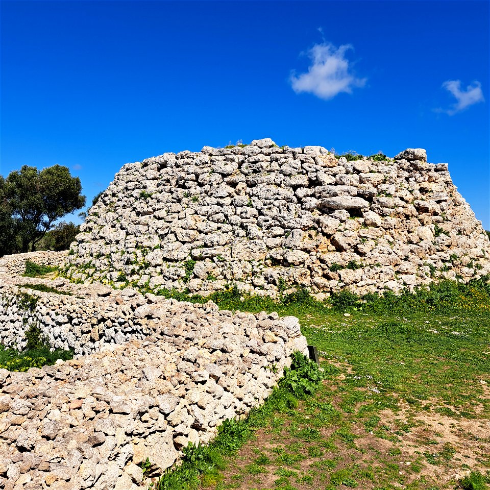 Largest Enclosure Talaotic site of Trepuco Menora Spain
