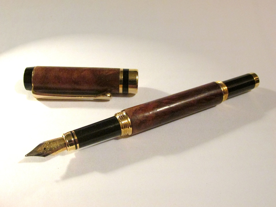 Rosewood ink pen photo