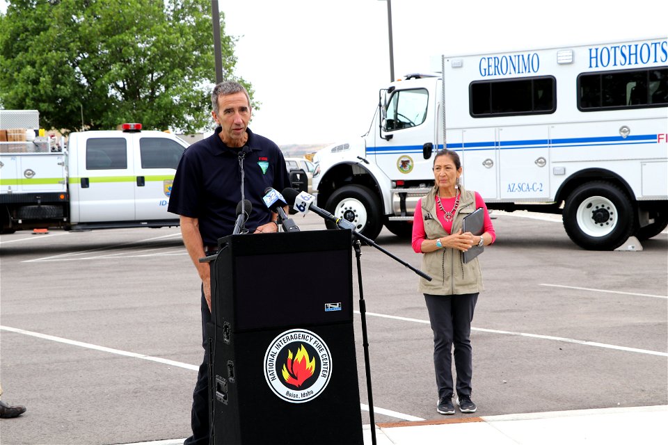 DOI Sec Haaland visiting NIFC_06172022 (9)