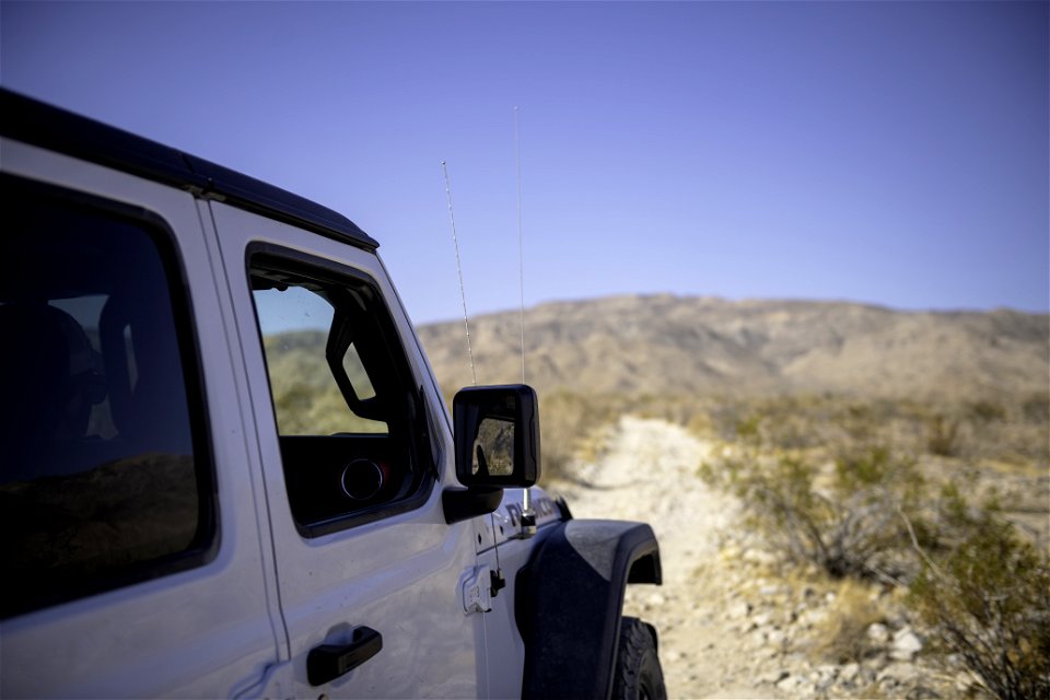 Jeep on Pinkham Canyon Road photo