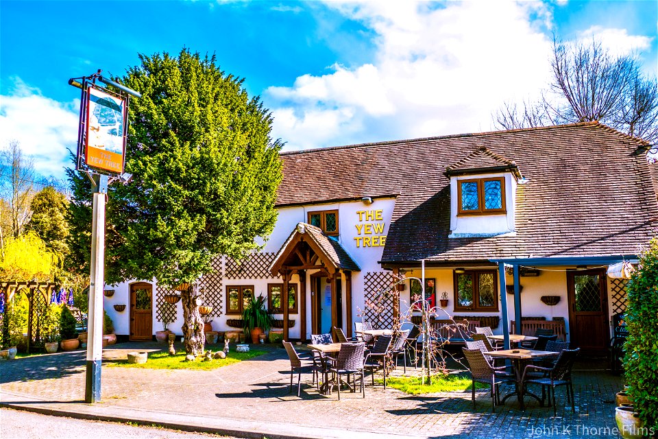 The Yew Tree Inn Grange Lane, Sandling Maidstone, Kent ME14 3DB