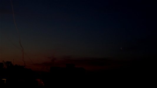 Moonrise_aft-sunset2023_0217_080854(1) photo