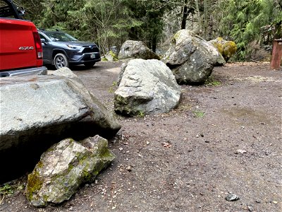 Trash and vandalism at Umpqua Hot bsprings on the Umpqua National Forest