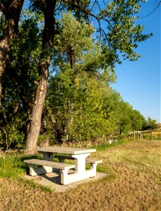 Picnic table at Faraasen Park photo