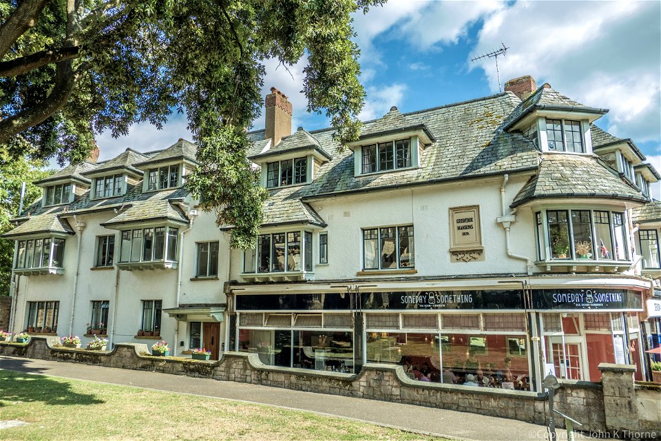 Grosvenor Mansions Sidmouth & Cafe