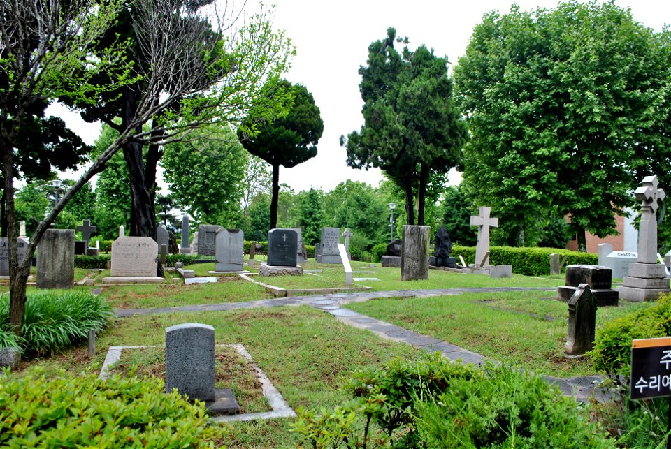 Yanghwajin Foreign Missionary Cemetery