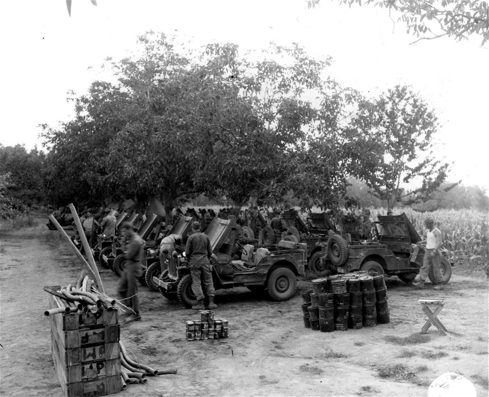SC 337266 - View of waterproofing area. 7th Inf., 3rd Division. 24 July, 1944.