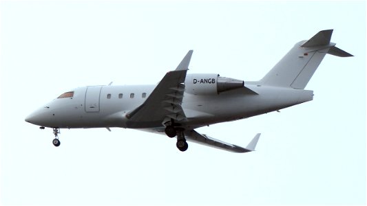 Bombardier CL-600-2B16 Challenger 604 D-ANBG MHS Aviation from Rome (3900 ft.)