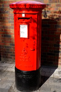 Very Rare Edward 8th Postbox Week Street Maidstone.