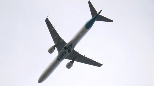 Embraer E195LR I-ADJN Air Dolomiti from Milan (8300 ft.)