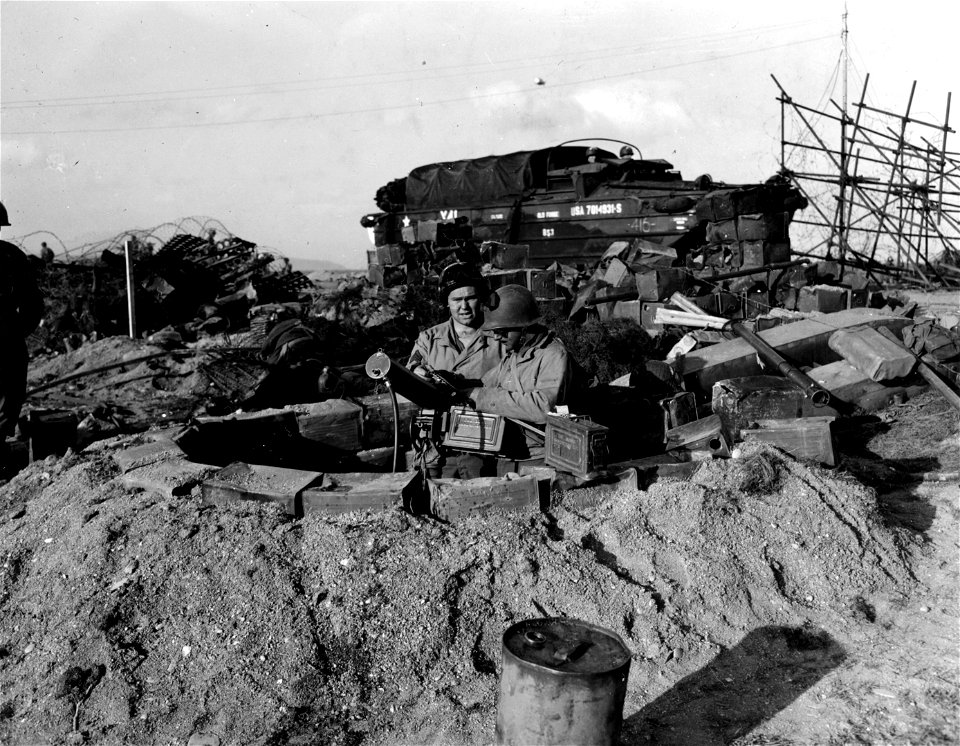SC 329683 - This machine gun emplacement has been constructed from tin cans filled with sand.