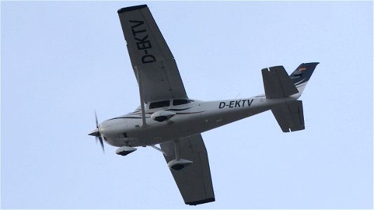 Cessna 182T Skylane D-EKTV - Cessna 182T Skylane to Günzburg (4100 ft.)
