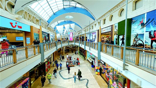 The River Thames marked on the floor at Bluewater.