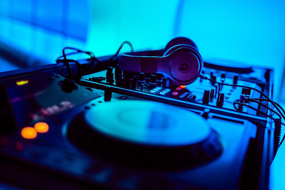DJ Music Equipment