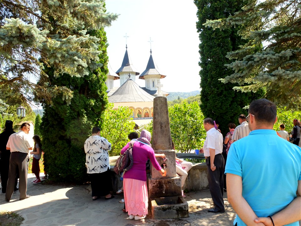 Manastirea_Sihastria2015_0809_104349