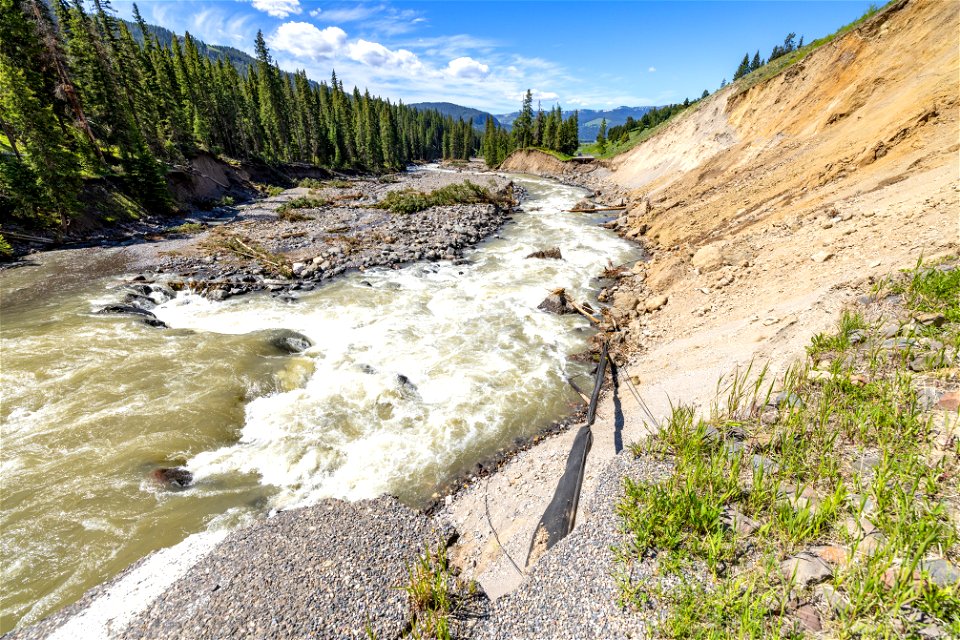 Yellowstone flood event 2022: Northeast Entrance Road washout near Trout Lake Trailhead (12)