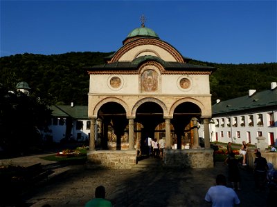Cozia_monastery2019_0901_173345(1)