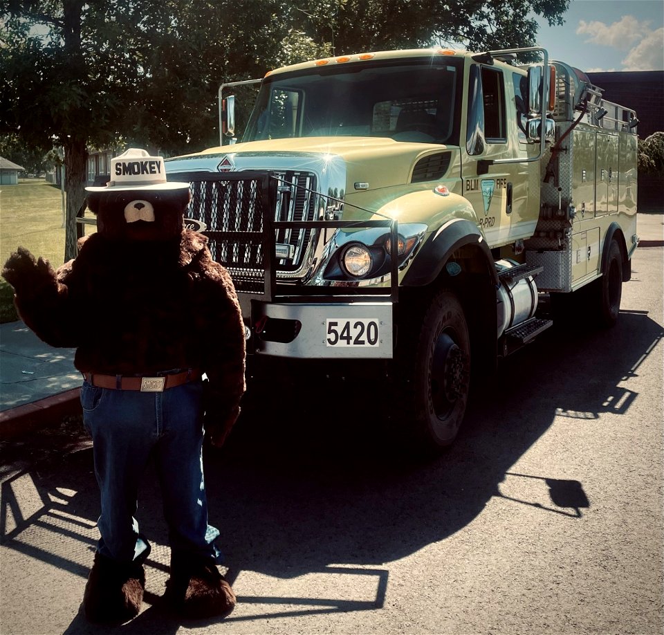 2022 BLM Fire Employee Photo Contest Category Fire Prevention photo