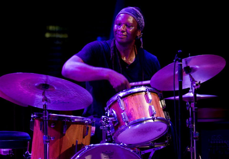 John Dikeman William Parker Hamid Drake BIM huis Amsterdam, 9 september 2015 - Hamid Drake photo