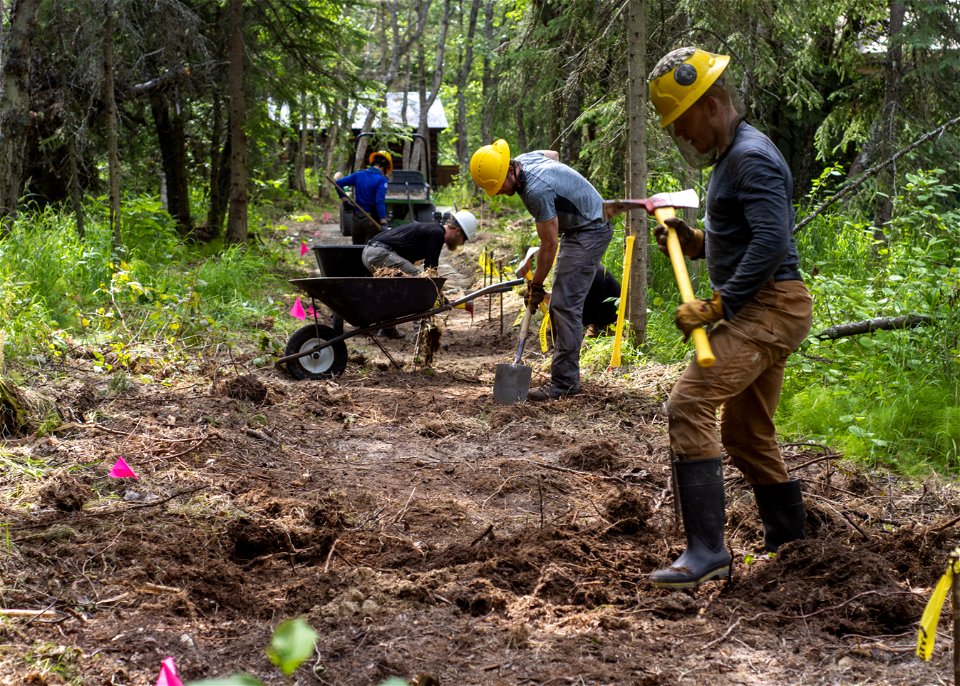 Student Conservation Association trail crew 2021