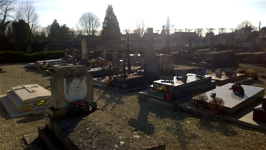 Tombes au cimetière de Provins