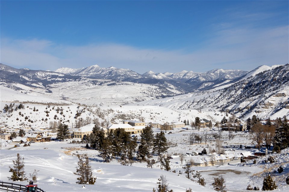 View of Mammoth Hot Springs from boardwalk (2)