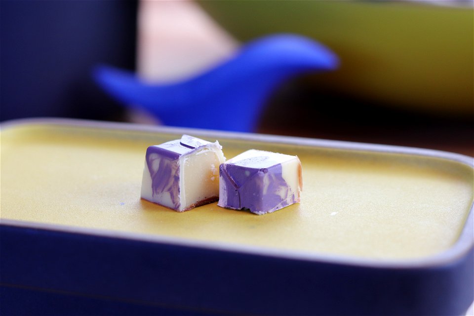 White Chocolate, Earl Grey Bon Bon