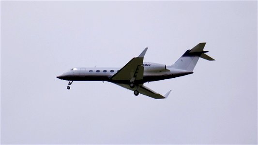 Gulfstream G450 N59CF from Basel (4000 ft.)