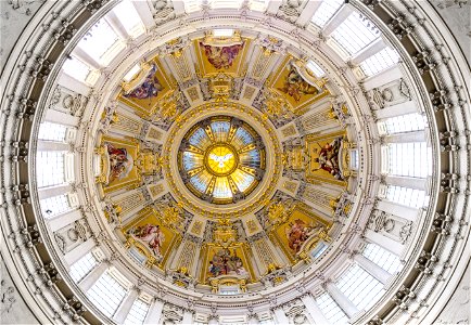 Vista interior de la cúpula del Berliner Dom photo
