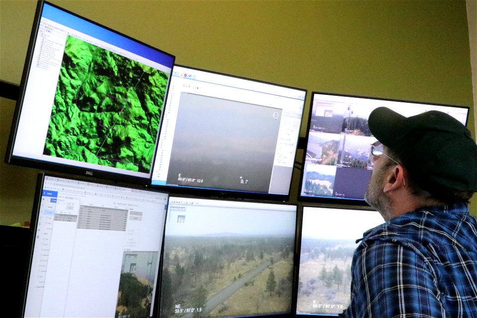 Fire Dispatch in Redmond, Oregon photo