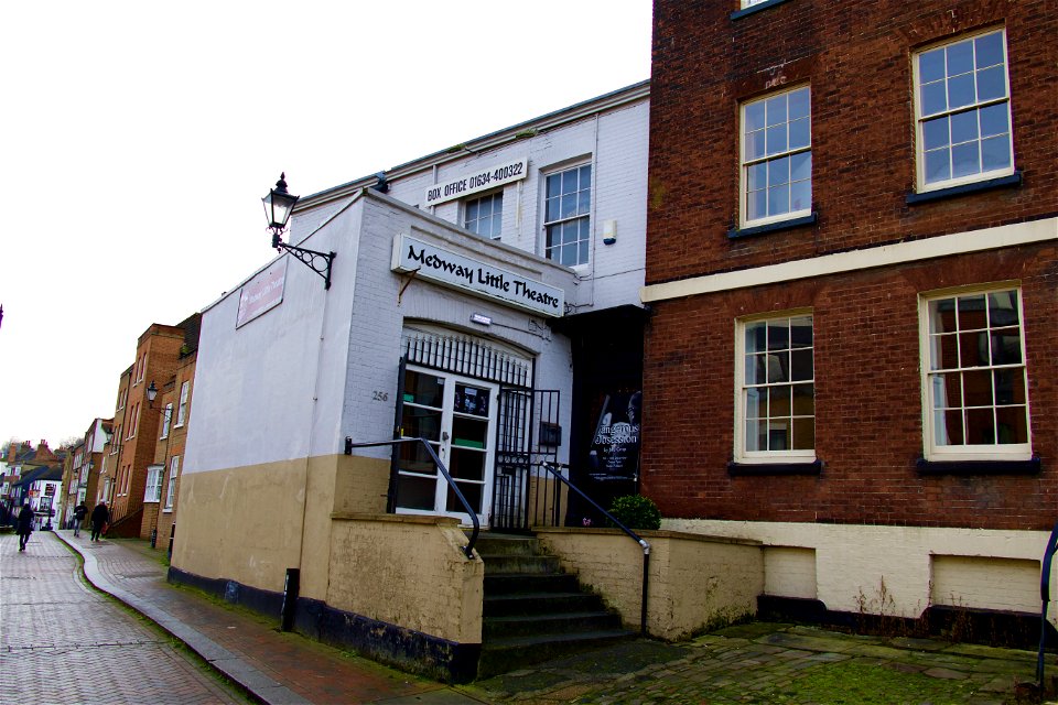 Medway Little Theatre 🎭