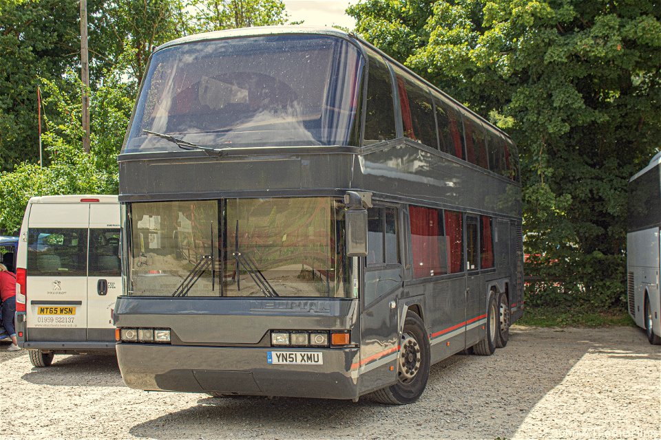 YN51XMU seen at KENT LIFE