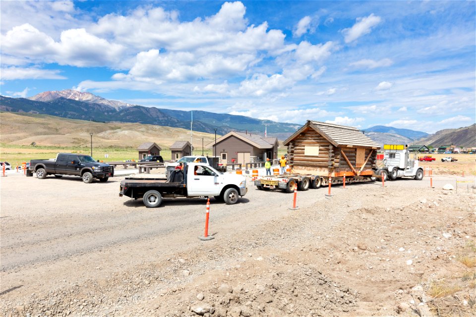 North Entrance Improvement Project: removing old entrance station (8)