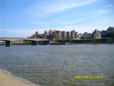 200704_0044