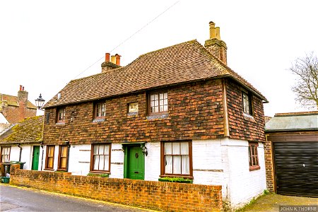 5, West Street A Grade II Listed Building in West Malling, Kent