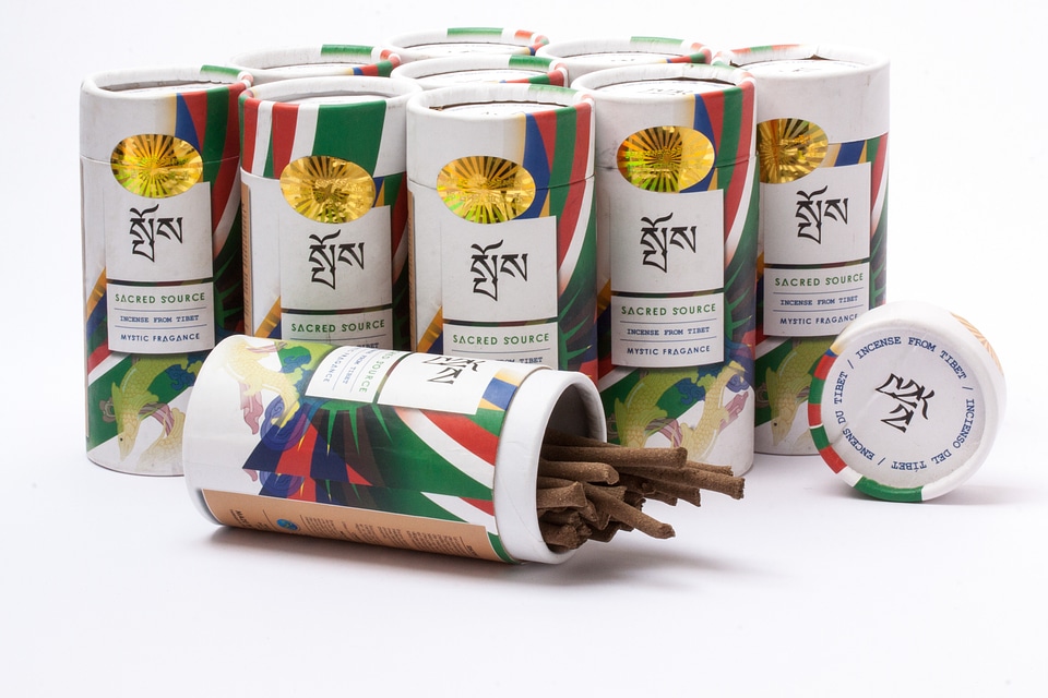 Cardboard round blend in stick form